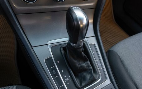 Volkswagen Golf VII, 2013 год, 979 000 рублей, 19 фотография