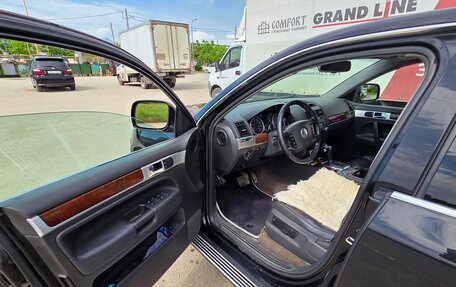 Volkswagen Touareg III, 2003 год, 650 000 рублей, 9 фотография