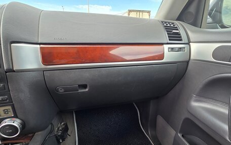 Volkswagen Touareg III, 2003 год, 650 000 рублей, 13 фотография