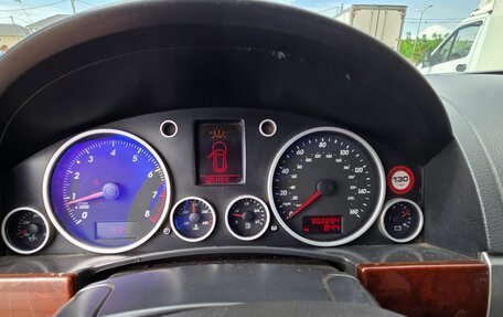 Volkswagen Touareg III, 2003 год, 650 000 рублей, 10 фотография