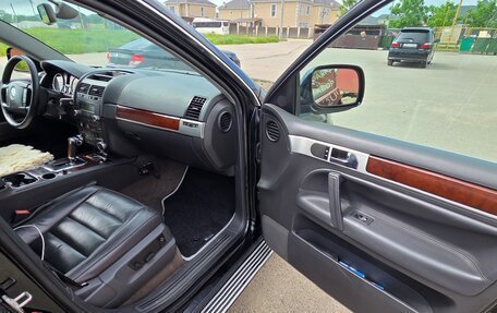 Volkswagen Touareg III, 2003 год, 650 000 рублей, 15 фотография