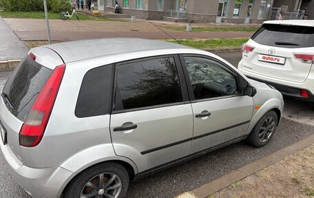 Ford Fiesta, 2002 год, 240 000 рублей, 4 фотография