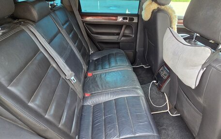 Volkswagen Touareg III, 2003 год, 650 000 рублей, 17 фотография