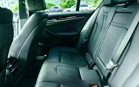 BMW 5 серия, 2018 год, 3 750 000 рублей, 3 фотография