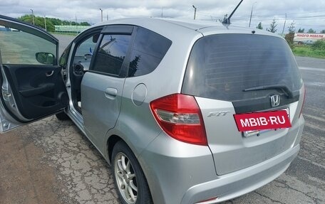 Honda Fit III, 2012 год, 760 000 рублей, 6 фотография