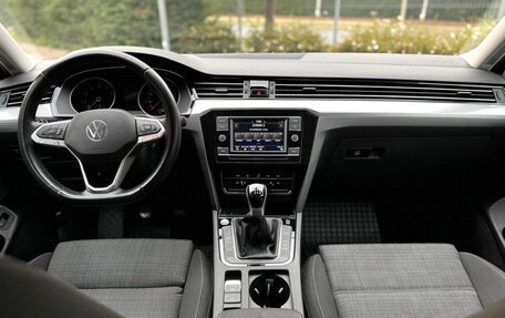 Volkswagen Passat B8 рестайлинг, 2021 год, 1 733 994 рублей, 5 фотография