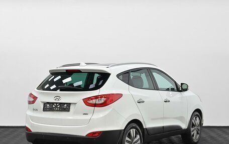 Hyundai ix35 I рестайлинг, 2015 год, 1 305 000 рублей, 2 фотография
