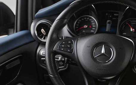 Mercedes-Benz EQV, 2021 год, 4 950 000 рублей, 17 фотография
