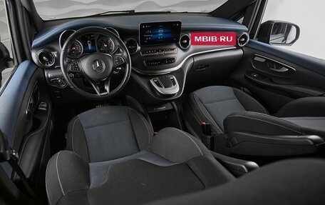 Mercedes-Benz EQV, 2021 год, 4 950 000 рублей, 9 фотография
