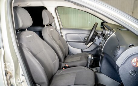 Renault Logan II, 2019 год, 1 320 000 рублей, 23 фотография