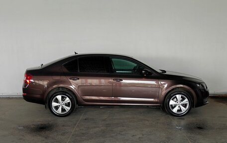 Skoda Octavia, 2017 год, 1 190 000 рублей, 8 фотография