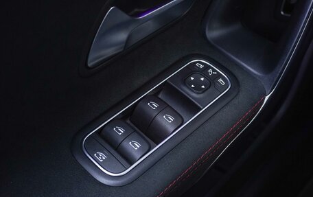 Mercedes-Benz A-Класс AMG, 2021 год, 3 800 000 рублей, 28 фотография