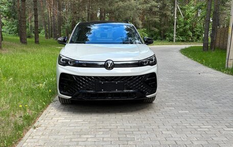 Volkswagen Tiguan, 2026 год, 4 395 000 рублей, 3 фотография