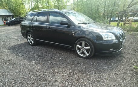 Toyota Avensis III рестайлинг, 2005 год, 680 000 рублей, 11 фотография