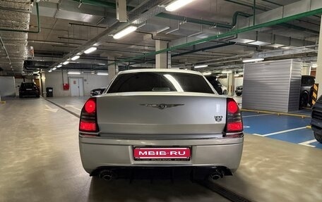 Chrysler 300C II, 2005 год, 1 850 000 рублей, 9 фотография