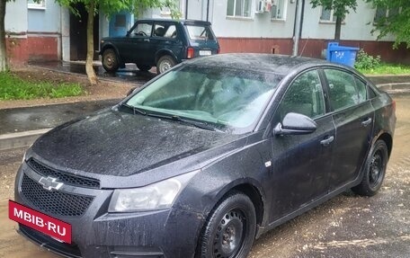 Chevrolet Cruze II, 2010 год, 310 000 рублей, 2 фотография