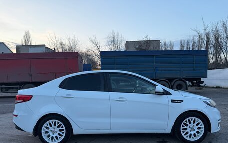 KIA Rio III рестайлинг, 2016 год, 820 000 рублей, 5 фотография