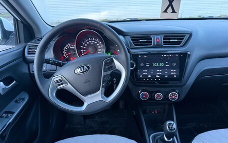 KIA Rio III рестайлинг, 2016 год, 820 000 рублей, 24 фотография
