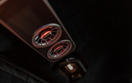 Mercedes-Benz V-Класс, 2025 год, 20 000 000 рублей, 33 фотография
