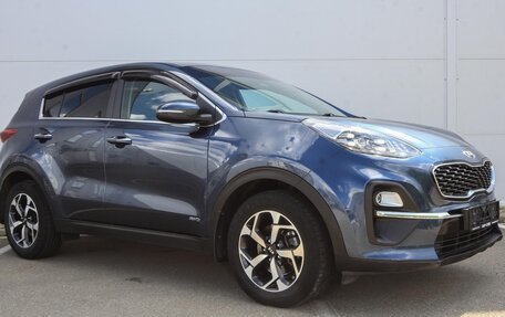 KIA Sportage IV рестайлинг, 2019 год, 1 999 000 рублей, 2 фотография