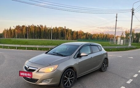 Opel Astra J, 2010 год, 560 000 рублей, 6 фотография