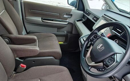 Honda Stepwgn IV, 2015 год, 1 800 000 рублей, 10 фотография