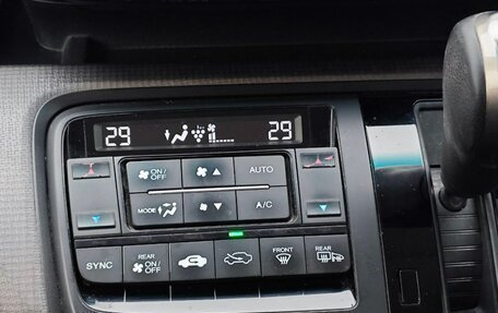 Honda Stepwgn IV, 2015 год, 1 800 000 рублей, 27 фотография