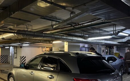 Infiniti FX I, 2004 год, 650 000 рублей, 3 фотография