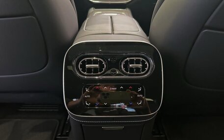 Mercedes-Benz S-Класс, 2026 год, 24 000 000 рублей, 15 фотография