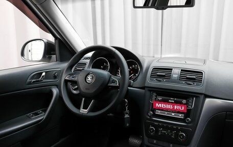 Skoda Yeti I рестайлинг, 2015 год, 1 490 000 рублей, 7 фотография