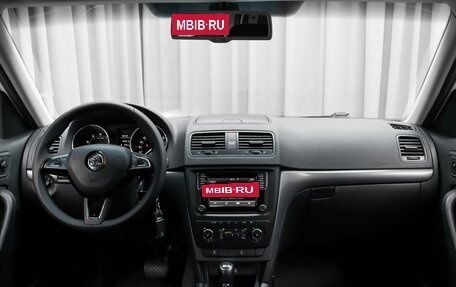 Skoda Yeti I рестайлинг, 2015 год, 1 490 000 рублей, 12 фотография