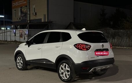 Renault Kaptur I рестайлинг, 2017 год, 1 375 000 рублей, 8 фотография