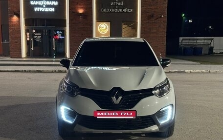 Renault Kaptur I рестайлинг, 2017 год, 1 375 000 рублей, 3 фотография