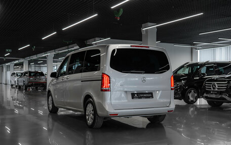 Mercedes-Benz V-Класс, 2016 год, 3 700 000 рублей, 4 фотография