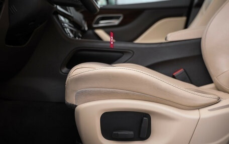 Jaguar F-Pace, 2017 год, 2 369 000 рублей, 27 фотография