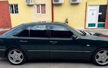 Mercedes-Benz E-Класс, 1997 год, 700 000 рублей, 6 фотография
