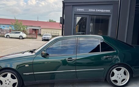 Mercedes-Benz E-Класс, 1997 год, 700 000 рублей, 12 фотография