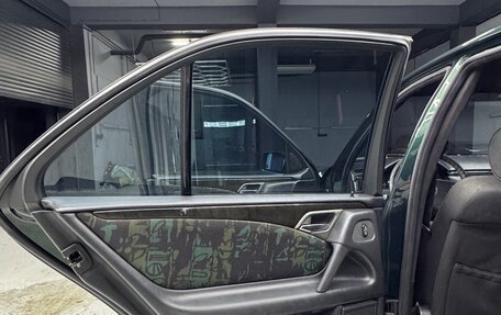 Mercedes-Benz E-Класс, 1997 год, 700 000 рублей, 17 фотография