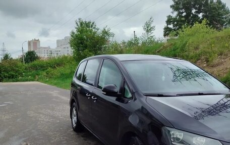 SEAT Alhambra II рестайлинг, 2011 год, 1 200 000 рублей, 3 фотография
