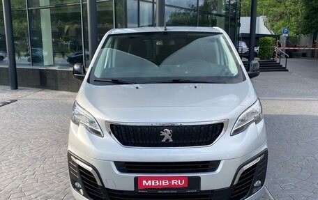 Peugeot Traveller I, 2020 год, 3 490 000 рублей, 3 фотография