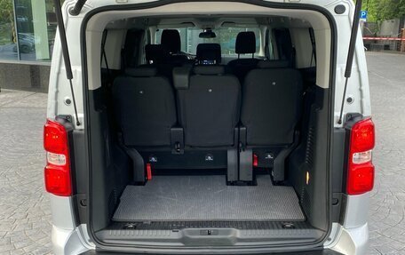 Peugeot Traveller I, 2020 год, 3 490 000 рублей, 7 фотография