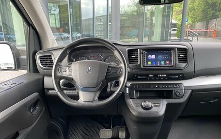 Peugeot Traveller I, 2020 год, 3 490 000 рублей, 18 фотография