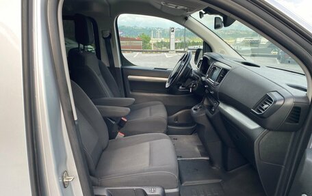 Peugeot Traveller I, 2020 год, 3 490 000 рублей, 13 фотография