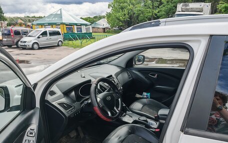 Hyundai ix35 I рестайлинг, 2012 год, 1 000 000 рублей, 9 фотография