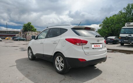 Hyundai ix35 I рестайлинг, 2012 год, 1 000 000 рублей, 5 фотография