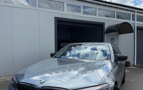 BMW 5 серия, 2018 год, 3 200 000 рублей, 1 фотография