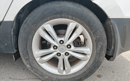 Hyundai ix35 I рестайлинг, 2012 год, 1 000 000 рублей, 14 фотография