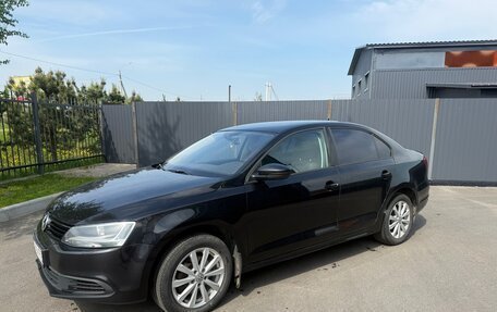 Volkswagen Jetta VI, 2014 год, 990 000 рублей, 2 фотография