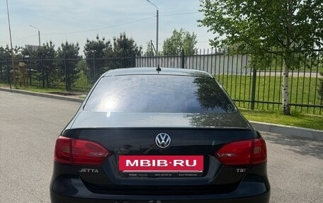 Volkswagen Jetta VI, 2014 год, 990 000 рублей, 6 фотография