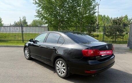 Volkswagen Jetta VI, 2014 год, 990 000 рублей, 3 фотография